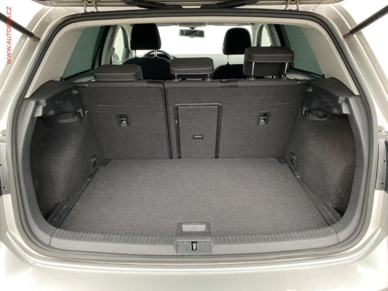 Volkswagen Golf - hlavní fotka