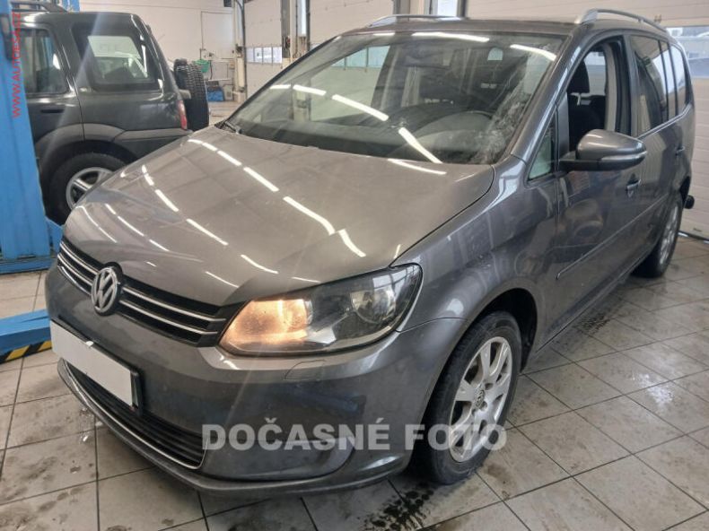 Volkswagen Touran - hlavní foto