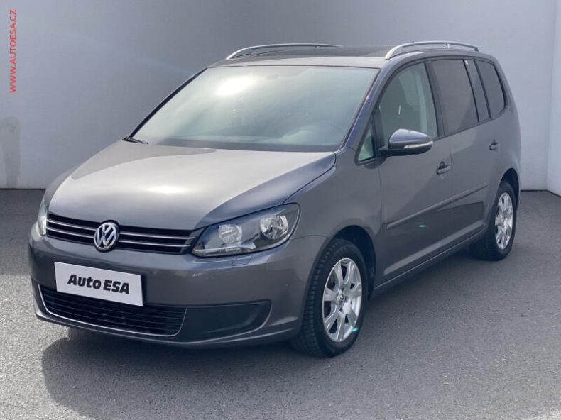 Volkswagen Touran - hlavní fotka