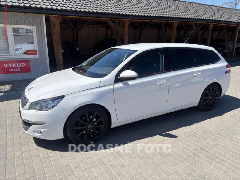 Peugeot 308 - hlavní foto