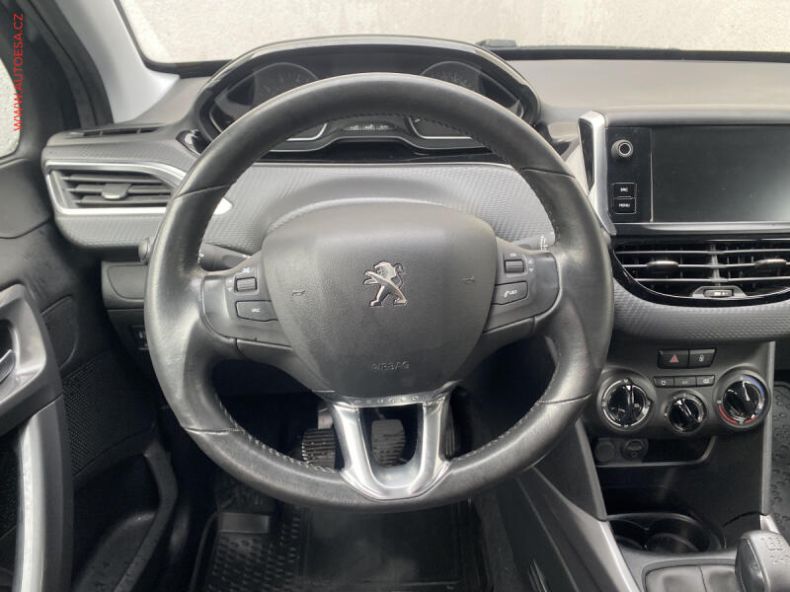 Peugeot 2008 - hlavní fotka