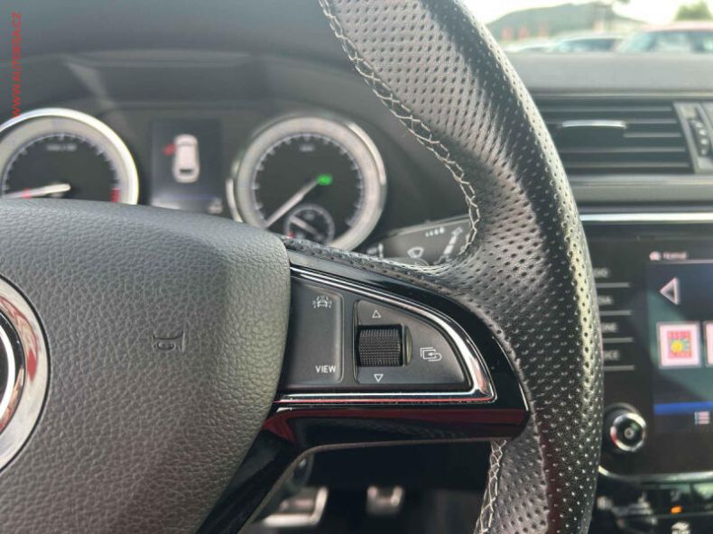 Škoda Superb - hlavní fotka