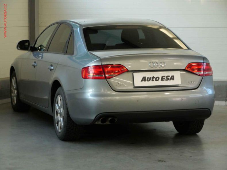 Audi A4 - hlavní fotka