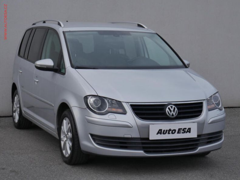 Volkswagen Touran - hlavní foto