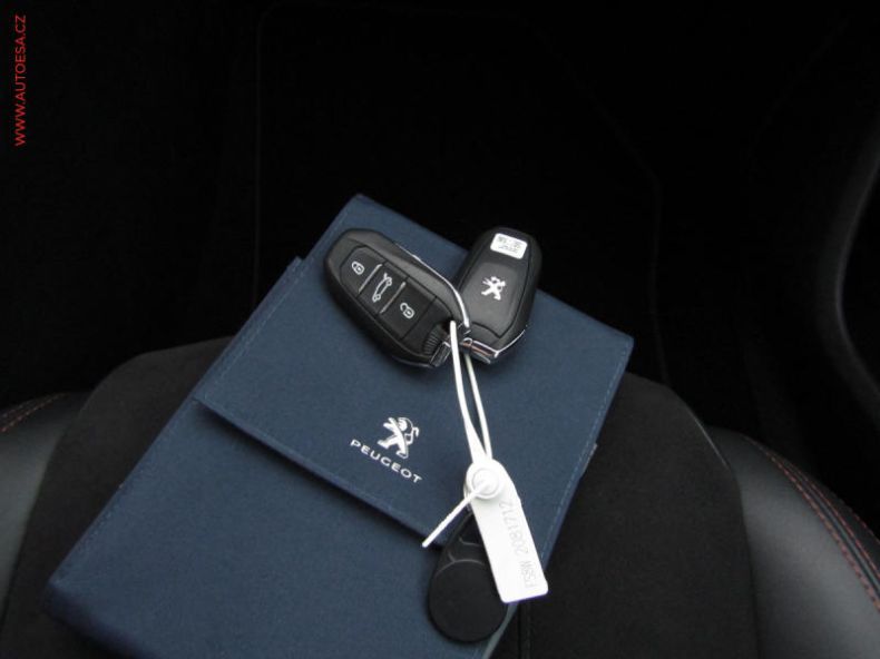 Peugeot 308 - hlavní fotka