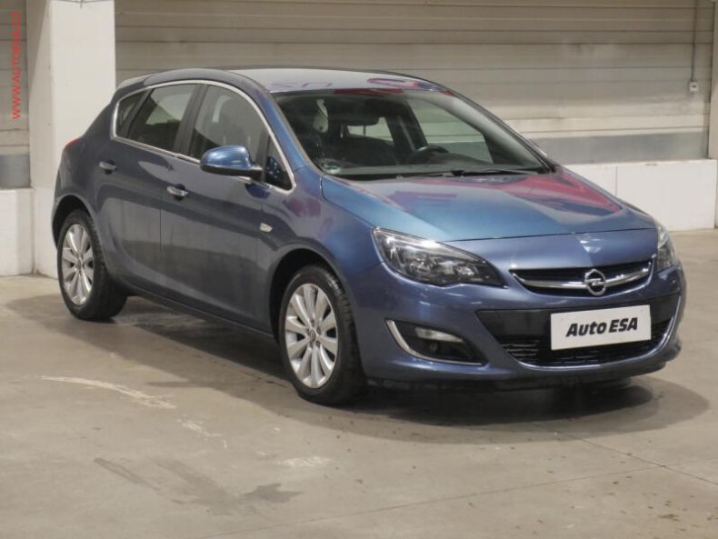 Opel Astra - hlavní fotka inzerátu