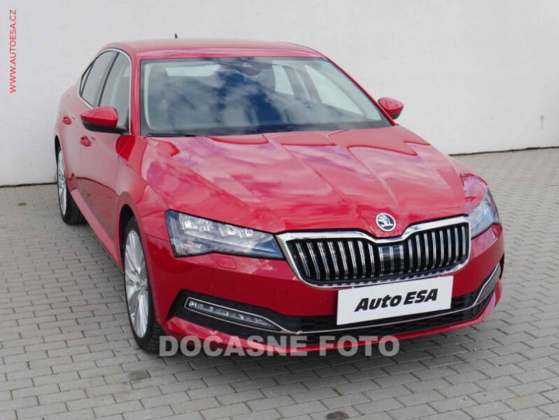 Škoda Superb - hlavní foto