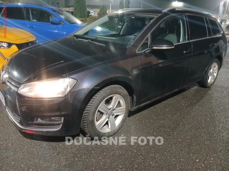 Volkswagen Golf - hlavní foto