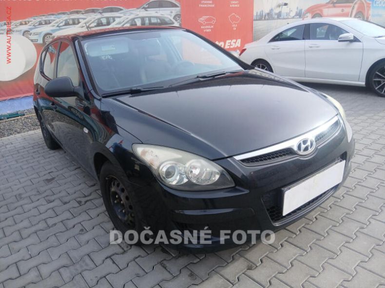 Hyundai i30 - hlavní fotka inzerátu