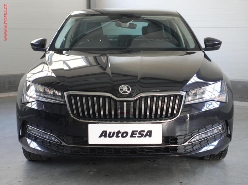 Škoda Superb - hlavní fotka