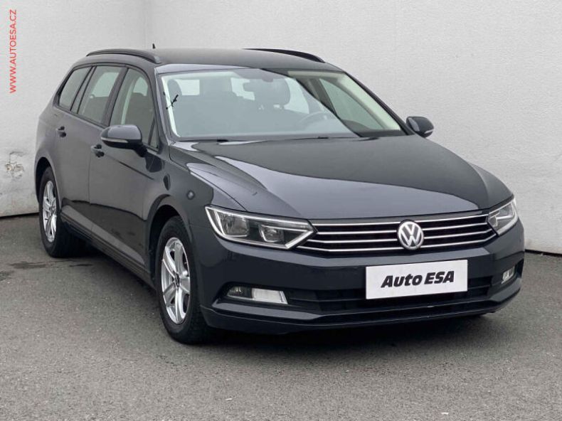 Volkswagen Passat - hlavní foto