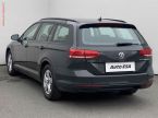 Volkswagen Passat - fotka číslo 5