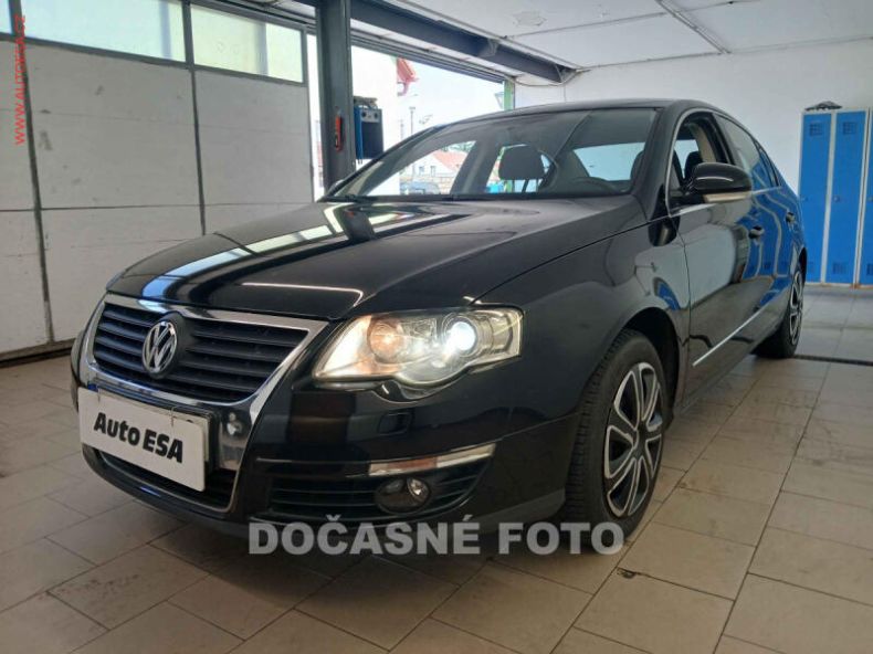 Volkswagen Passat - hlavní foto