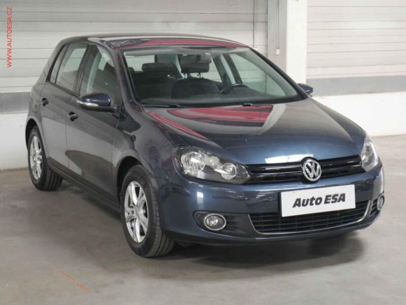 Volkswagen Golf - hlavní foto