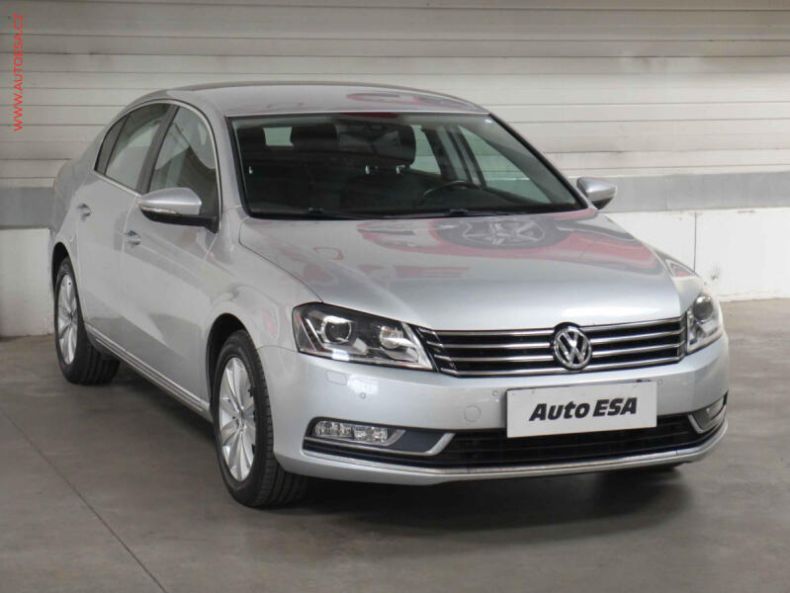 Volkswagen Passat - hlavní foto