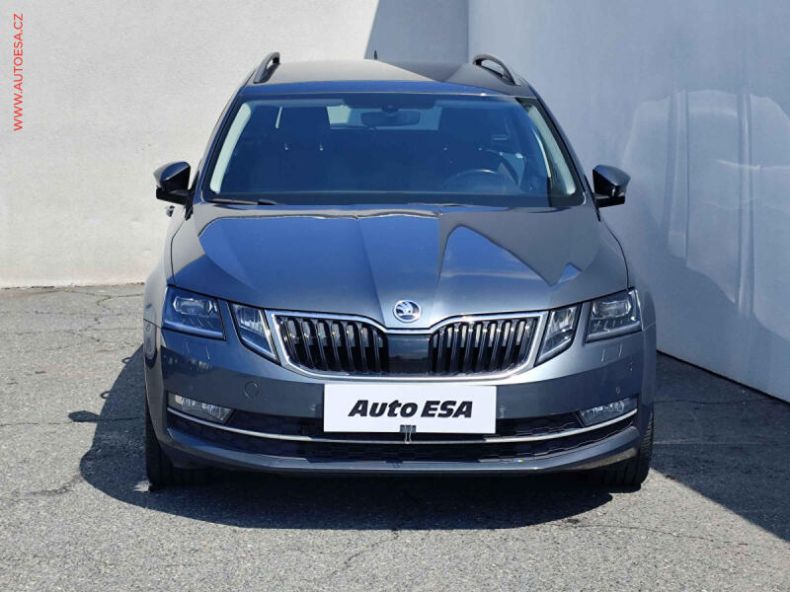 Škoda Octavia - hlavní fotka