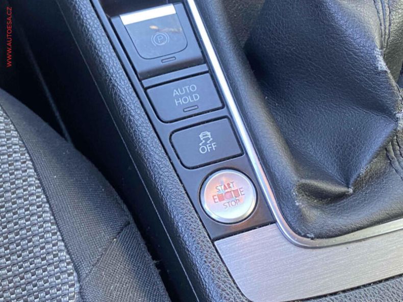 Volkswagen Passat - hlavní fotka