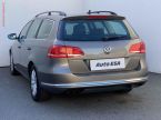 Volkswagen Passat - fotka číslo 5