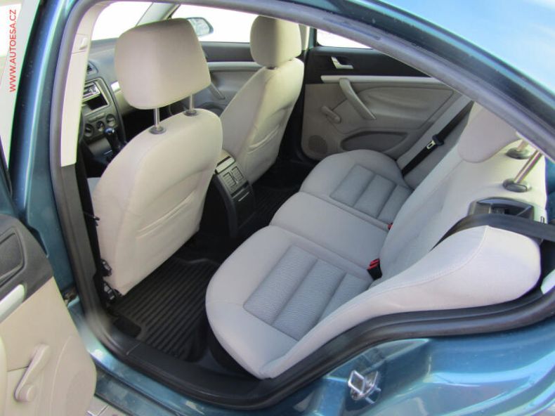 Škoda Octavia - hlavní fotka