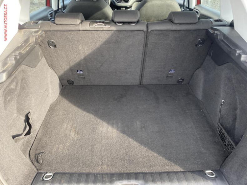 Peugeot 2008 - hlavní fotka