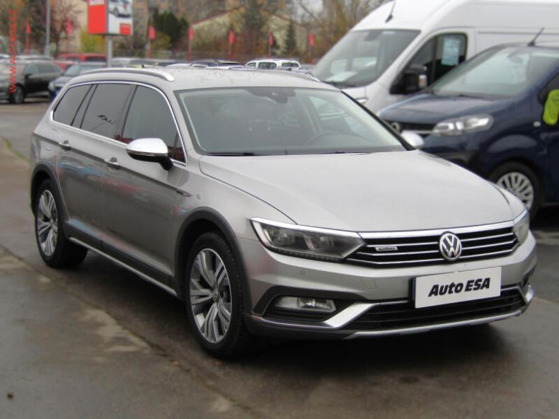 Volkswagen Passat - hlavní fotka inzerátu