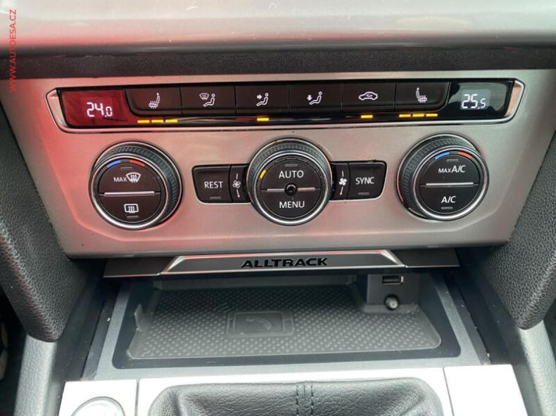 Volkswagen Passat - hlavní fotka