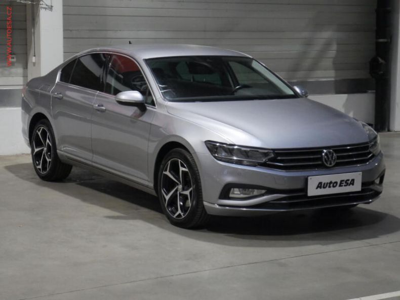 Volkswagen Passat - hlavní foto