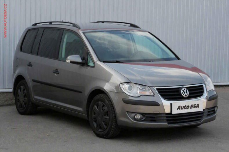 Volkswagen Touran - hlavní foto