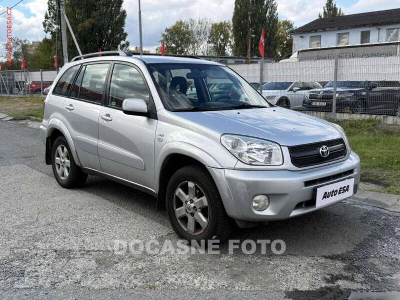 Toyota RAV 4 - hlavní fotka inzerátu