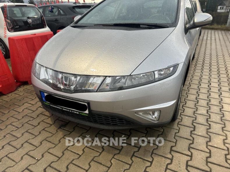 Honda Civic - hlavní foto