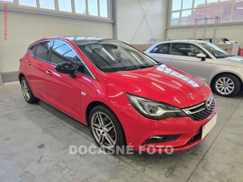 Opel Astra - hlavní fotka inzerátu