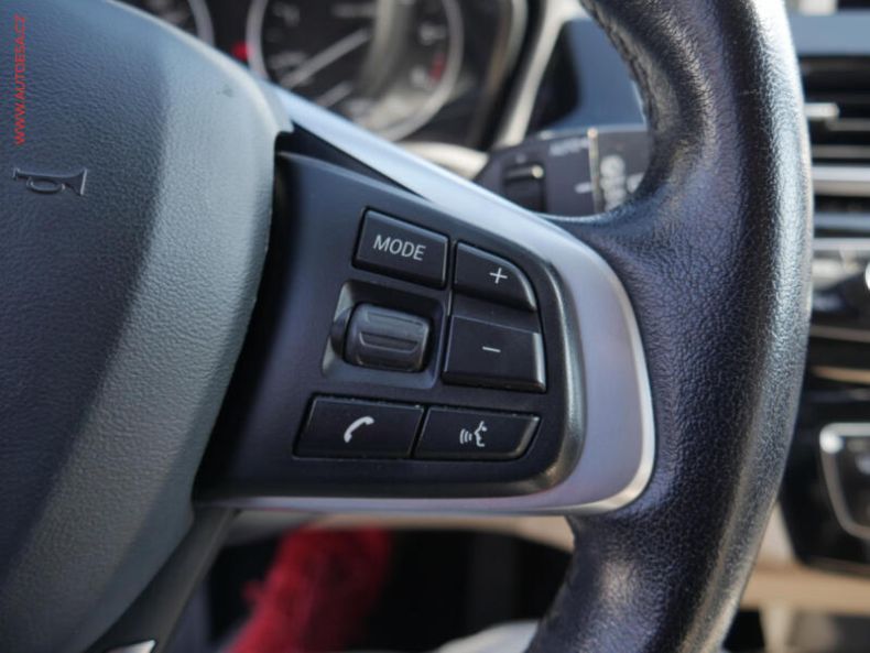 BMW X1 - hlavní fotka