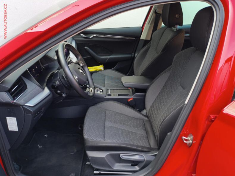 Škoda Octavia - hlavní fotka