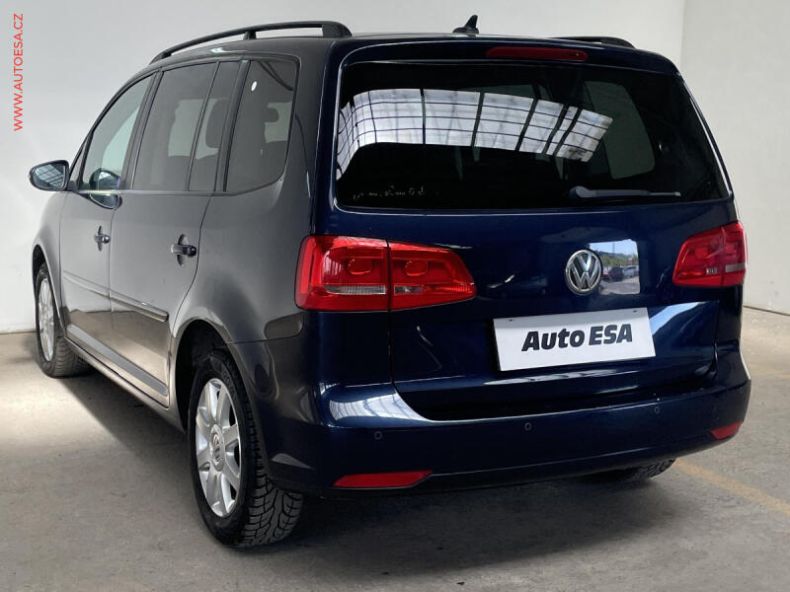 Volkswagen Touran - hlavní fotka