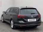 Volkswagen Passat - fotka číslo 5