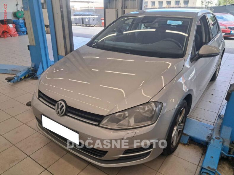 Volkswagen Golf - hlavní fotka inzerátu