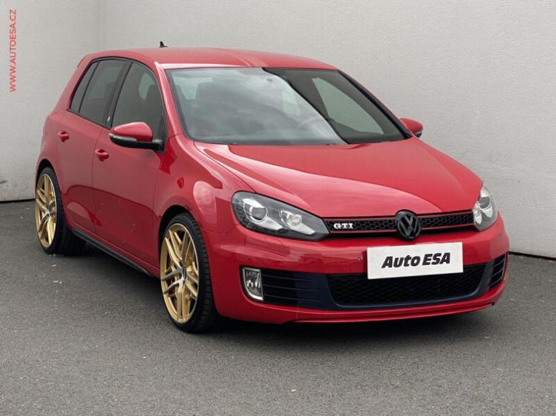 Volkswagen Golf - hlavní foto