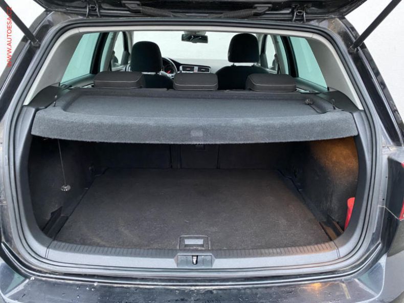 Volkswagen Golf - hlavní fotka