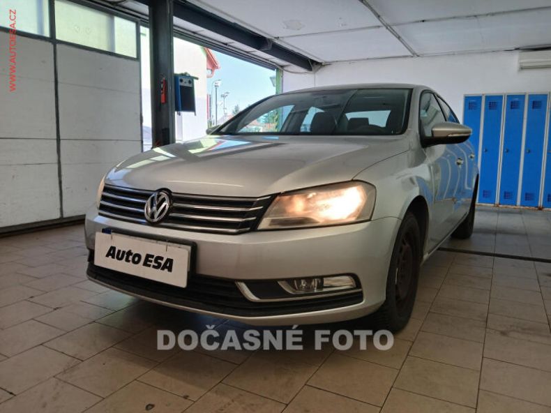 Volkswagen Passat - hlavní fotka inzerátu