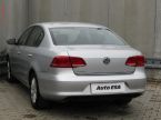 Volkswagen Passat - fotka číslo 5