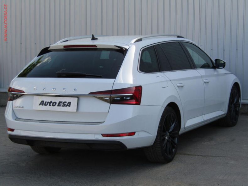 Škoda Superb - hlavní fotka