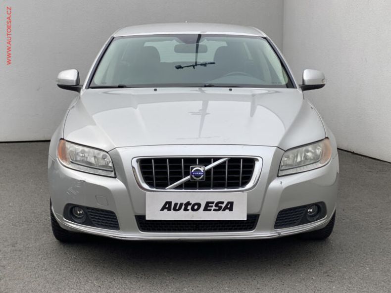 Volvo V70 - hlavní fotka
