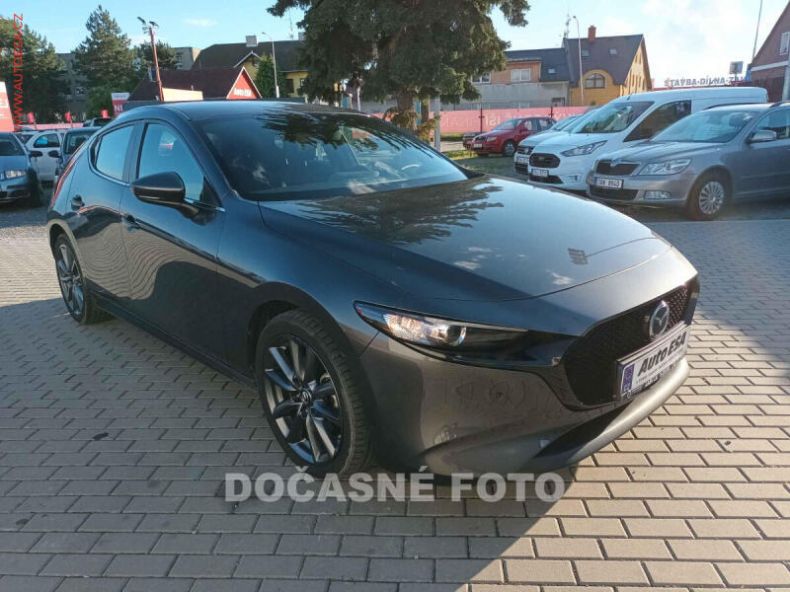 Mazda 3 - hlavní foto