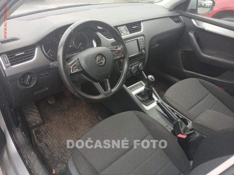Škoda Octavia - hlavní fotka