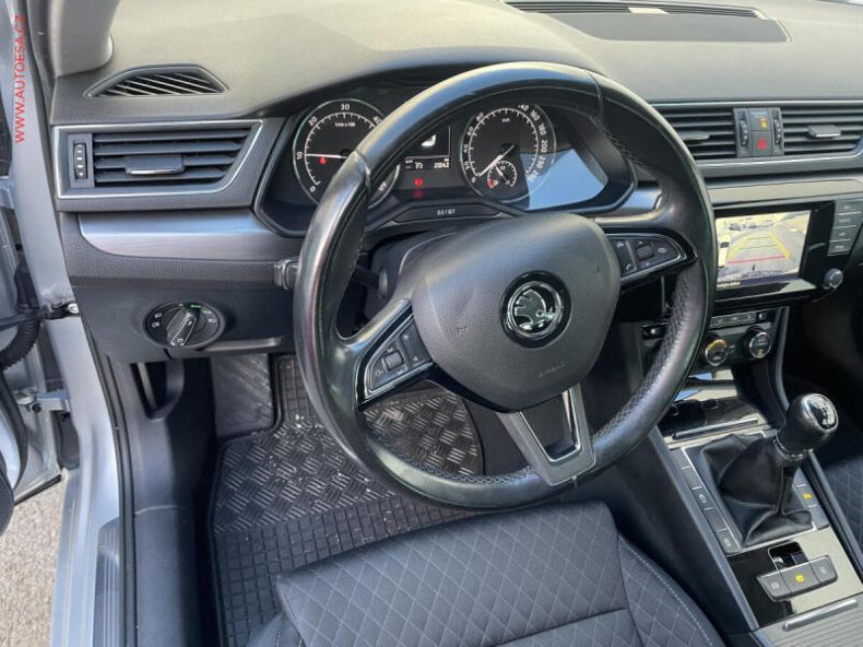 Škoda Superb - hlavní fotka