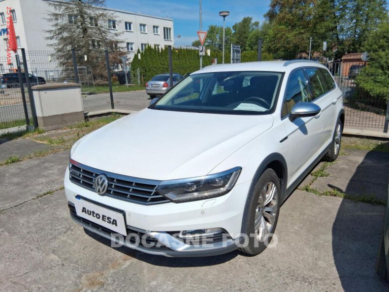 Volkswagen Passat - hlavní foto