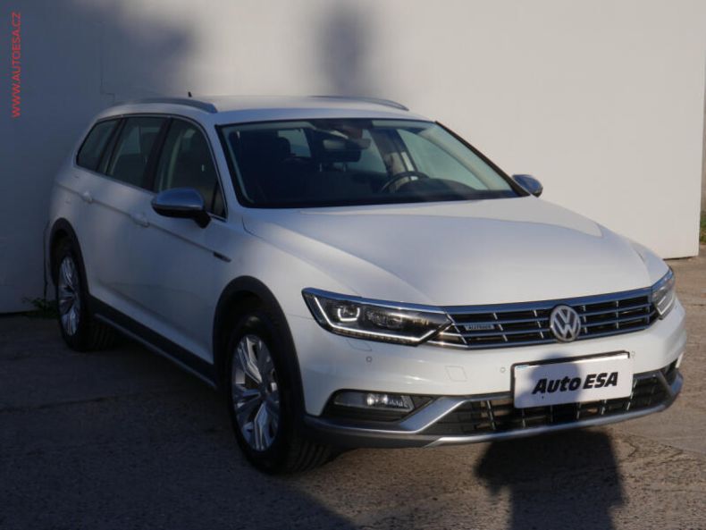 Volkswagen Passat - hlavní fotka inzerátu