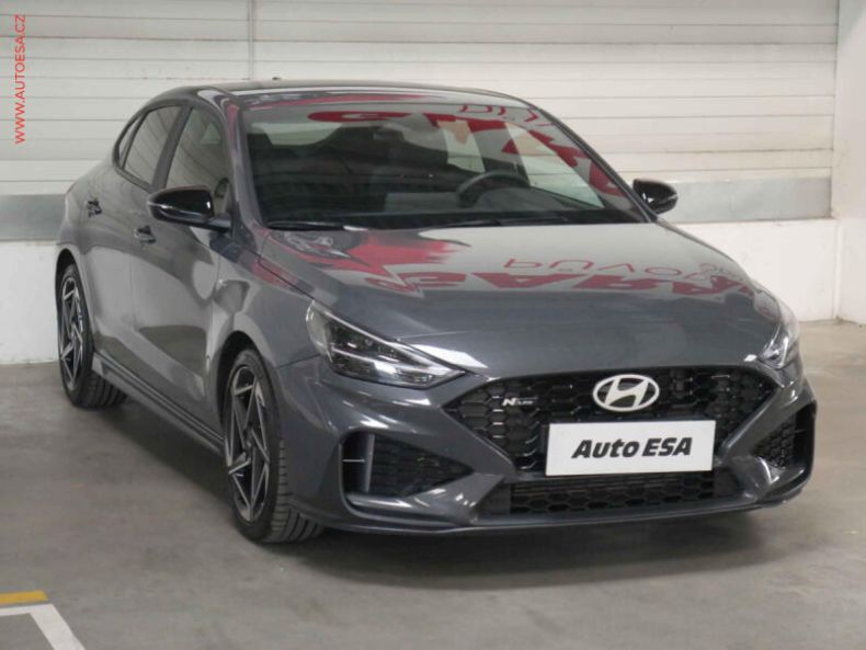 Hyundai i30 - hlavní foto