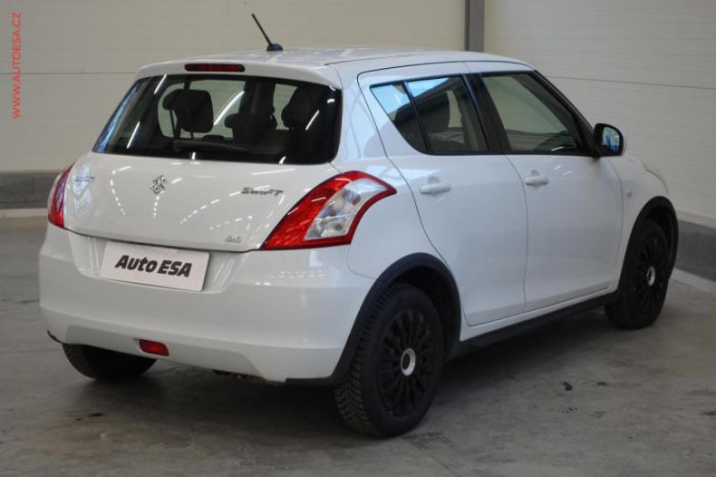 Suzuki Swift - hlavní fotka