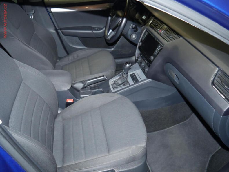 Škoda Octavia - hlavní fotka